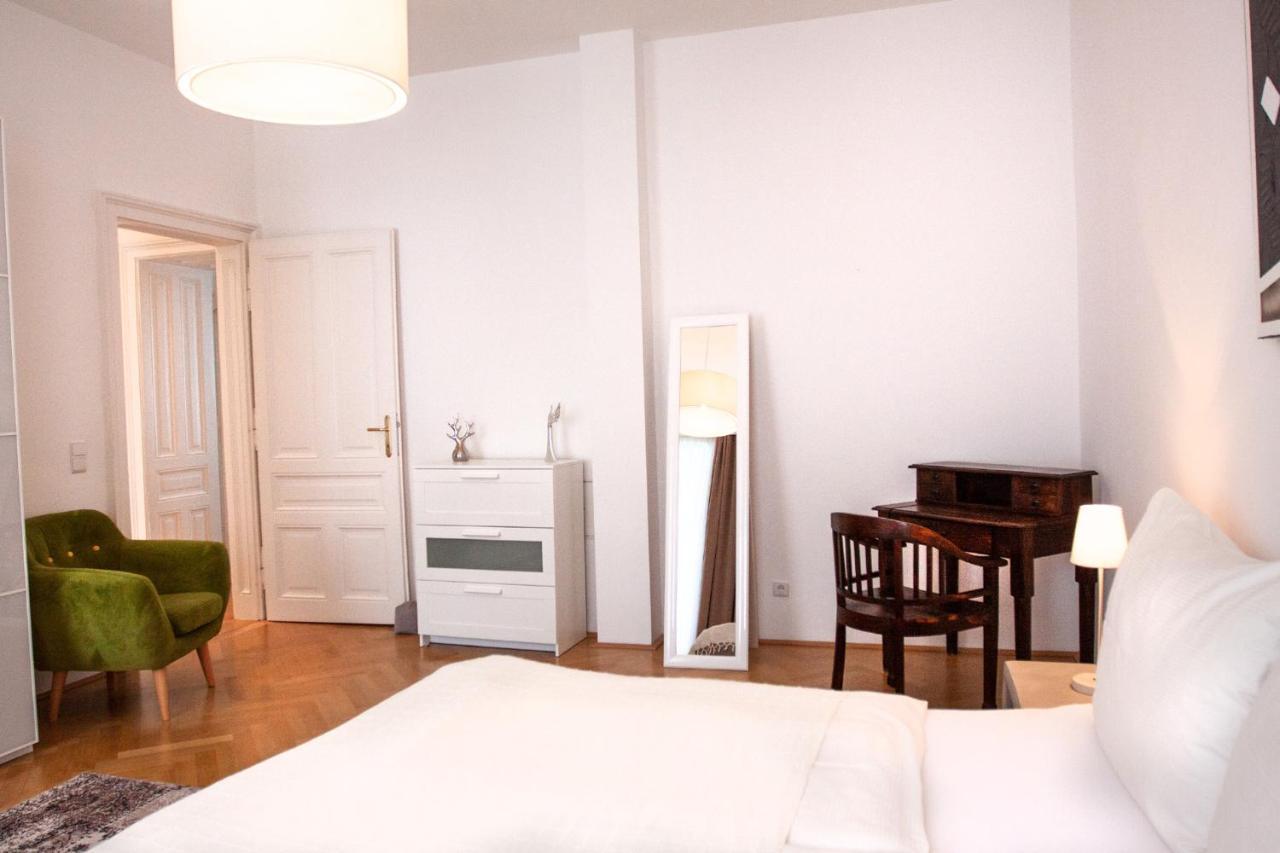 Riess Apartments Rotenhofgasse | Contactless Check-In Wina Bagian luar foto