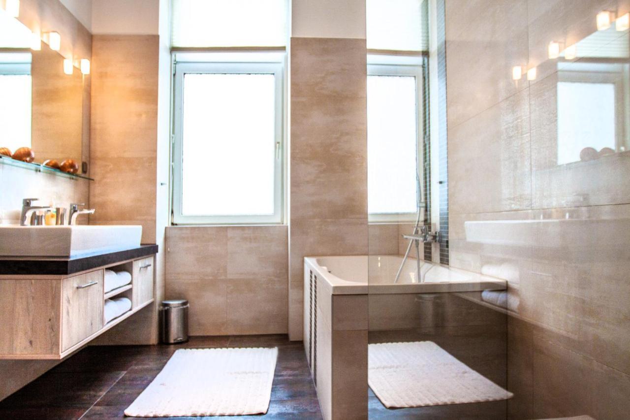 Riess Apartments Rotenhofgasse | Contactless Check-In Wina Bagian luar foto