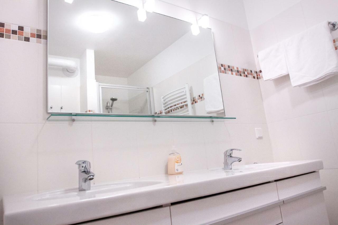 Riess Apartments Rotenhofgasse | Contactless Check-In Wina Bagian luar foto
