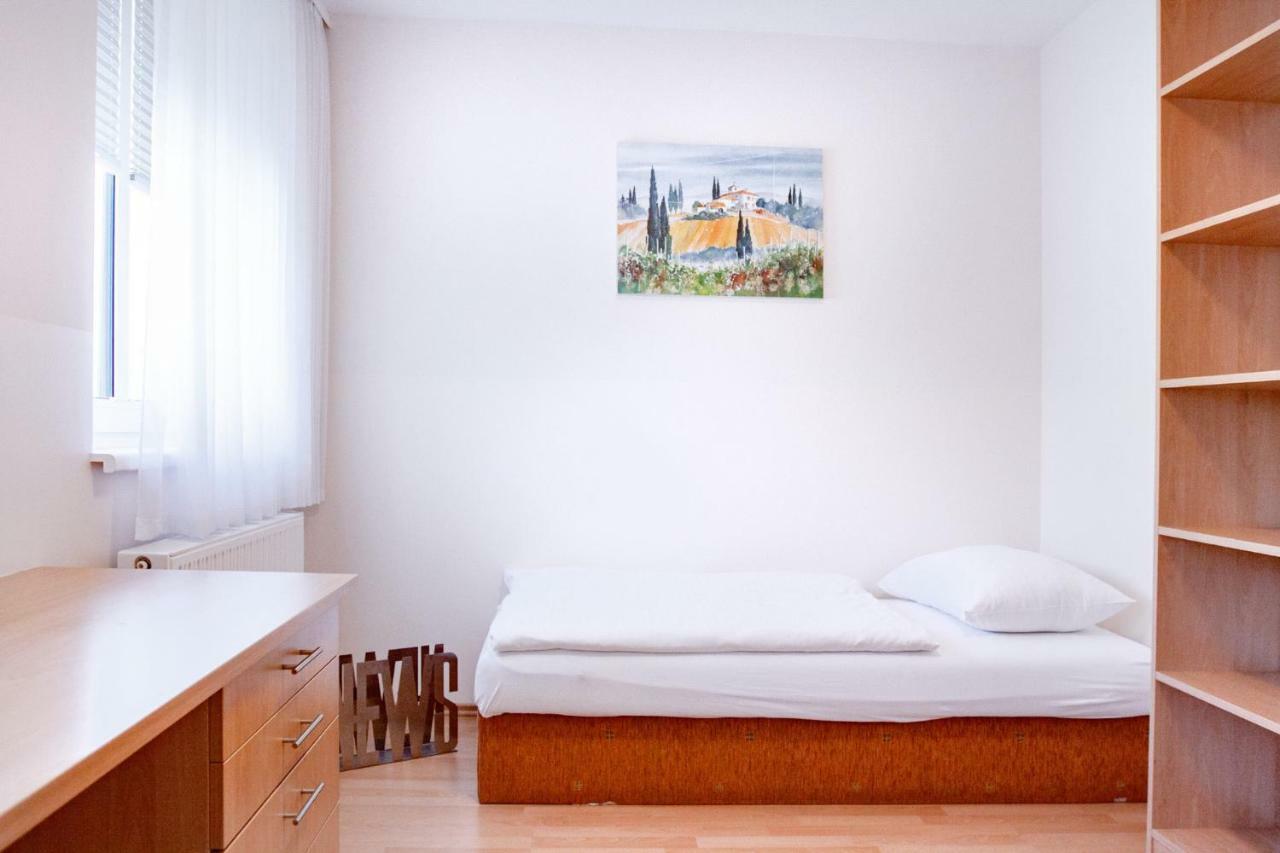 Riess Apartments Rotenhofgasse | Contactless Check-In Wina Bagian luar foto